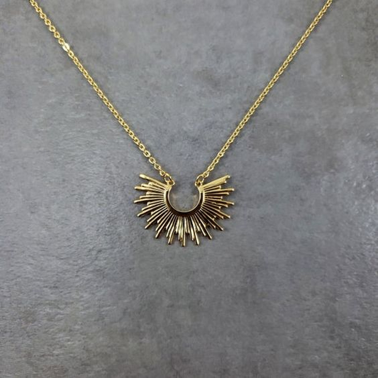 Imperial Glow I Emperor Golden Necklace