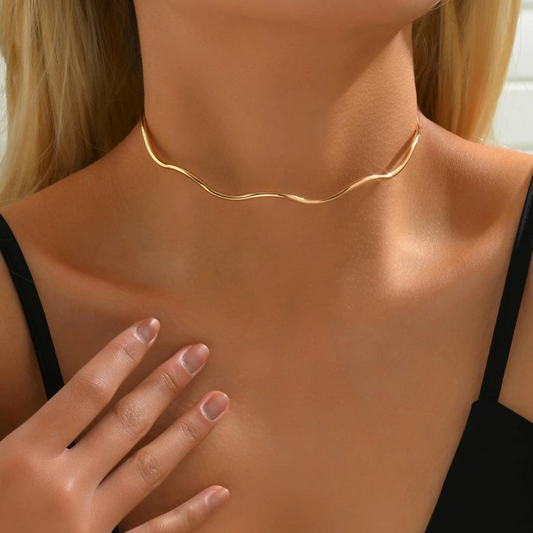 Auric Flow I Thin Golden Necklace